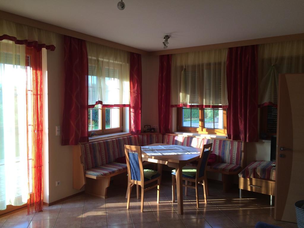 Ferienwohnung Am Bauernhof Strassonig Vulgo Hornis Мосбург Екстериор снимка